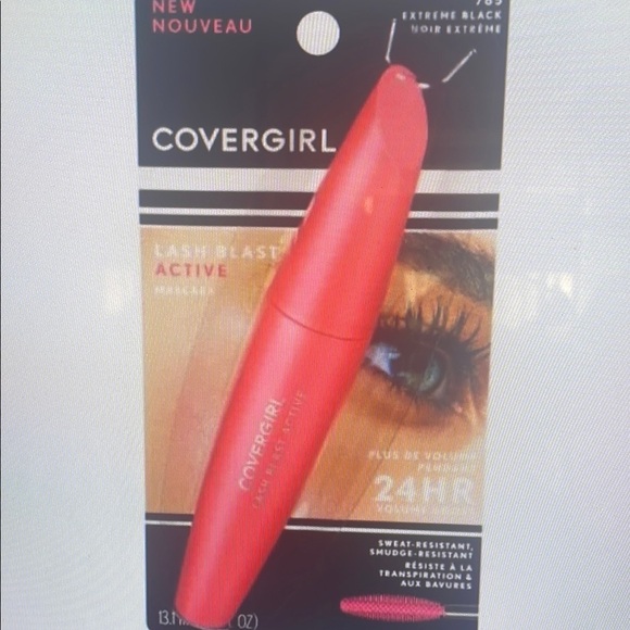 Covergirl Lash Blast Active Mascara in Red - Picture 1 of 1